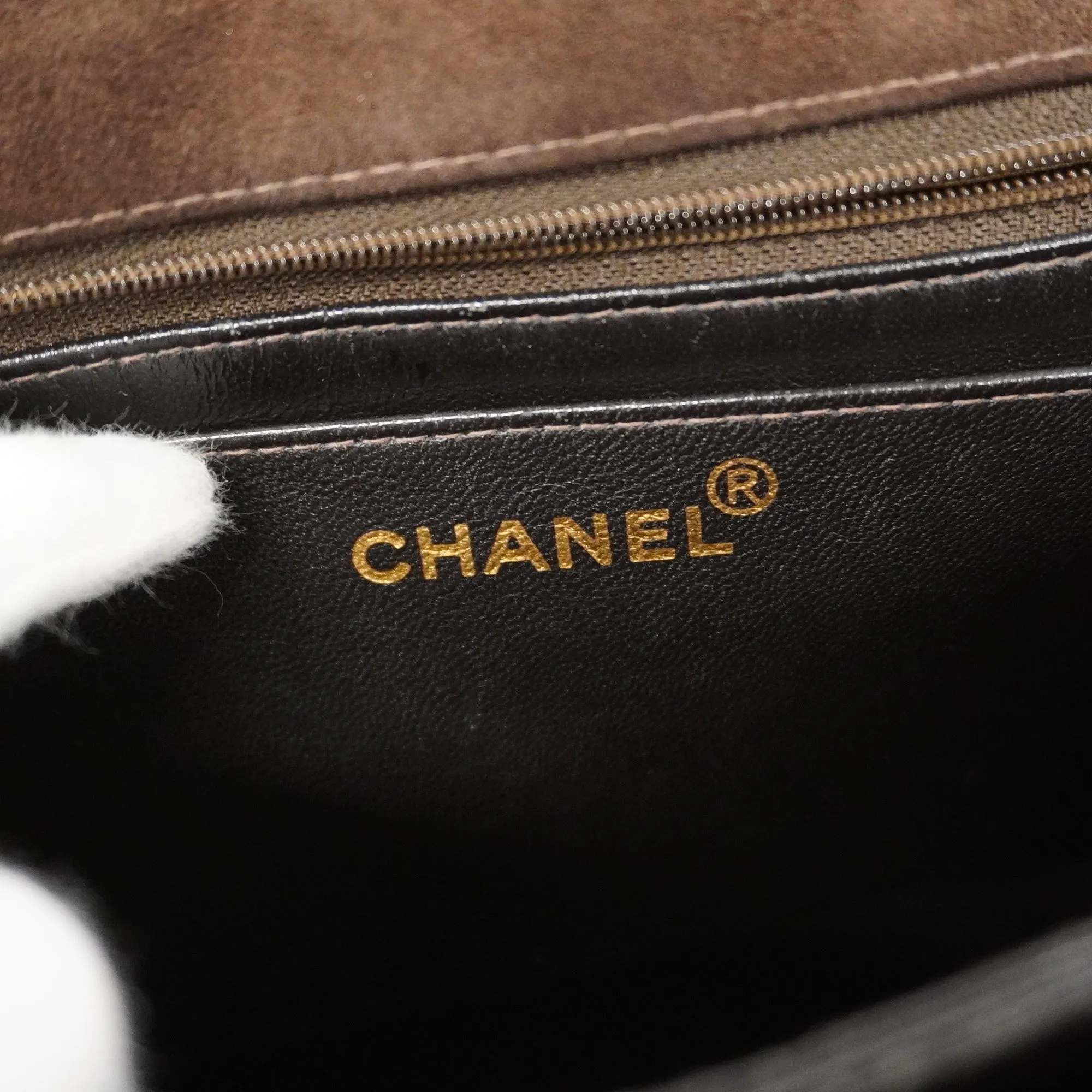 CHANELAuth  Matelasse Women's Suede Shoulder Bag Brown