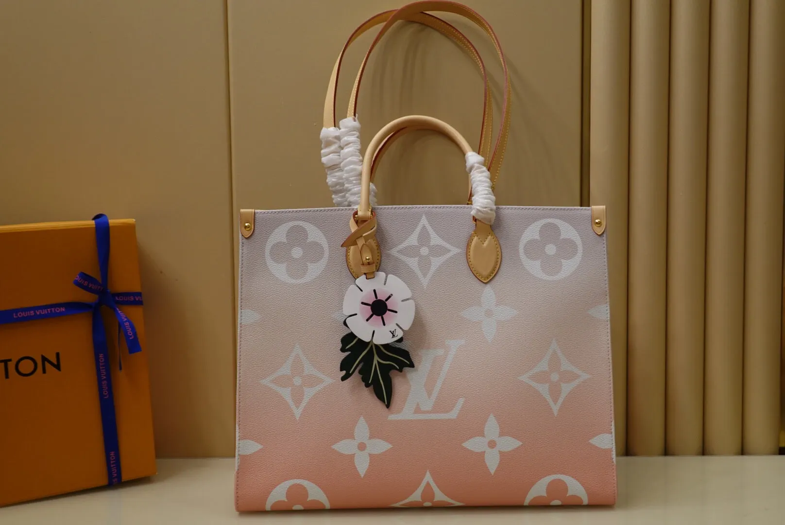 Designer Tote - LOV - 6015