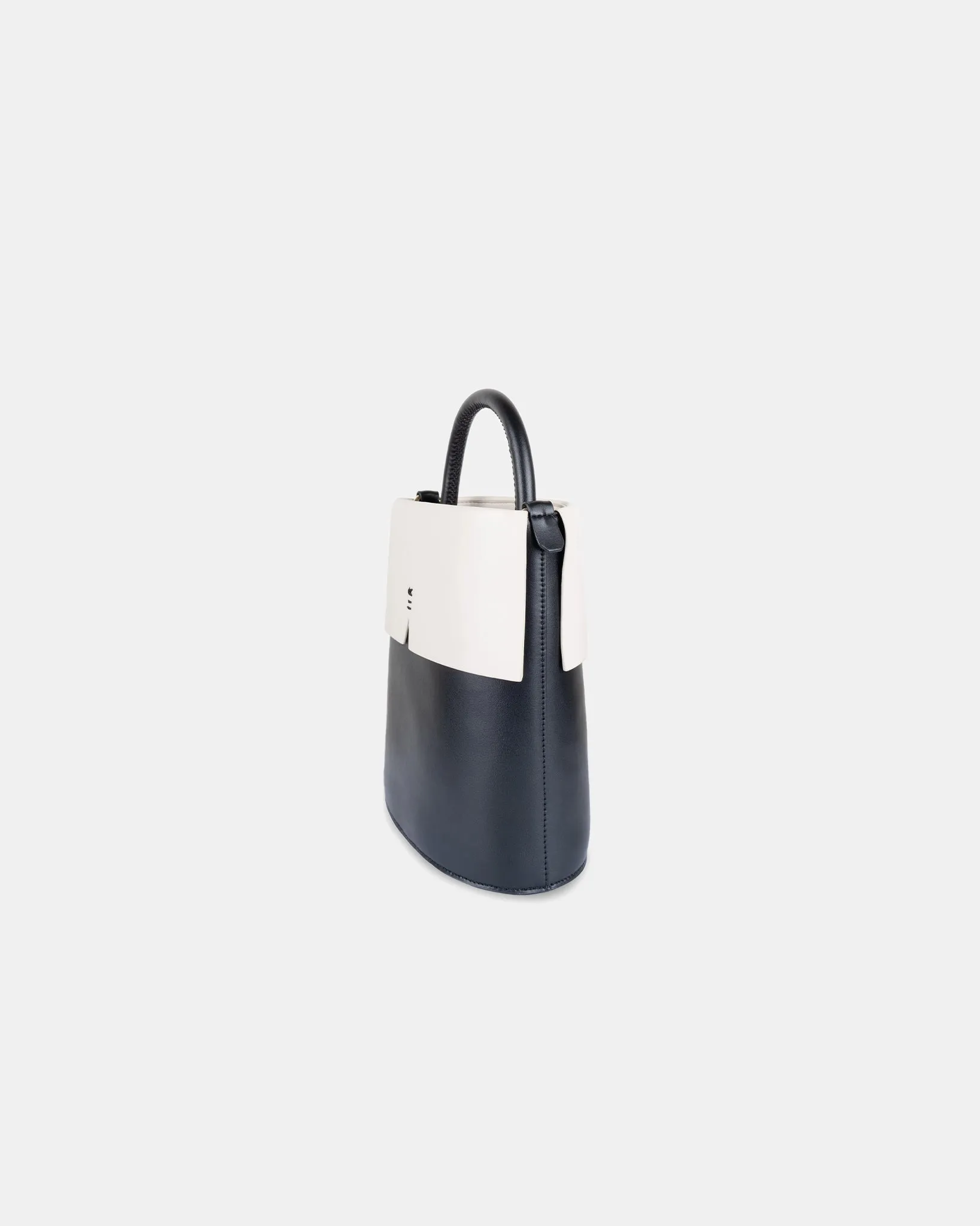 Gaia Bucket Bag - CARAMEL & OAT