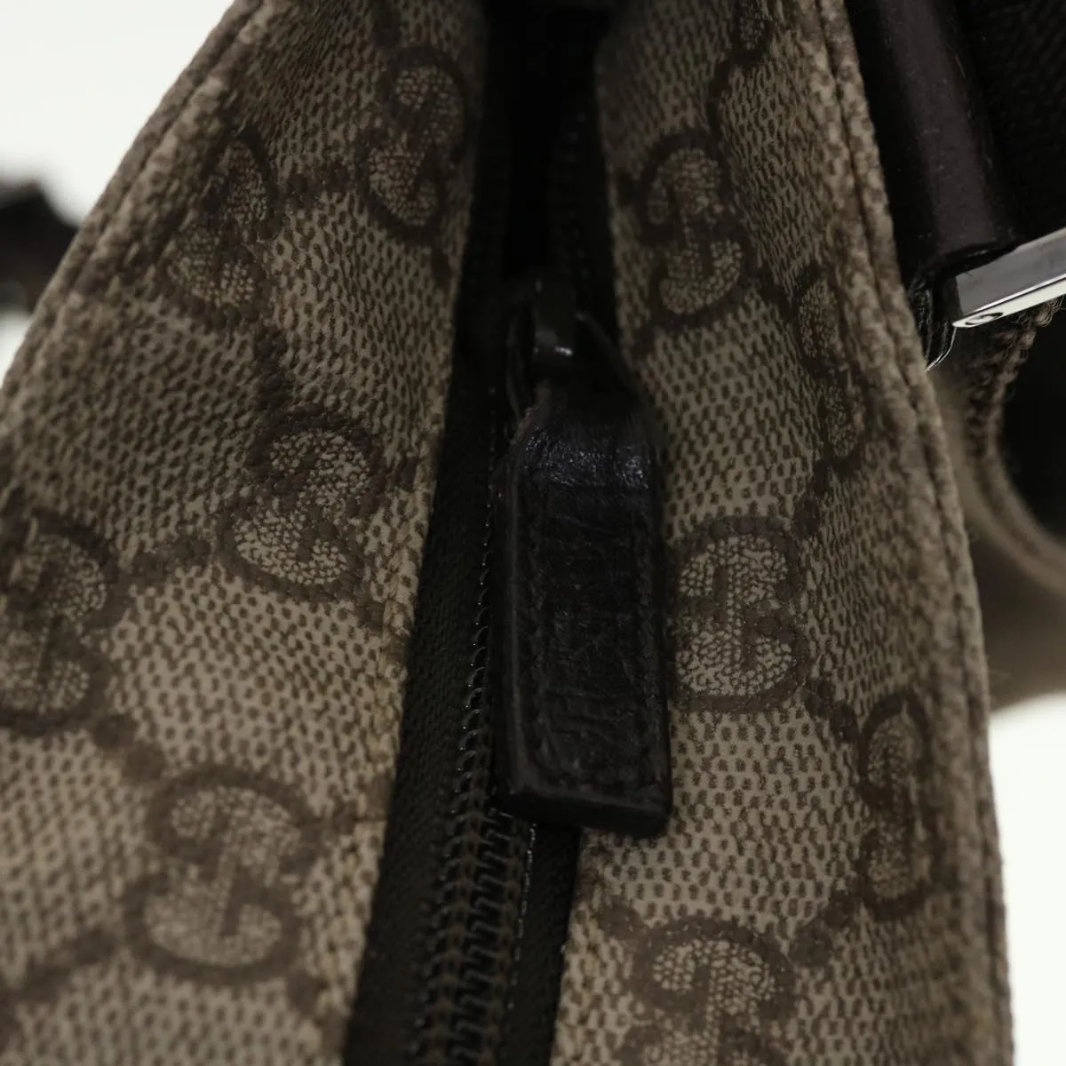 GUCCI GG Canvas Shoulder Bag PVC Leather Beige 141626  ti1052