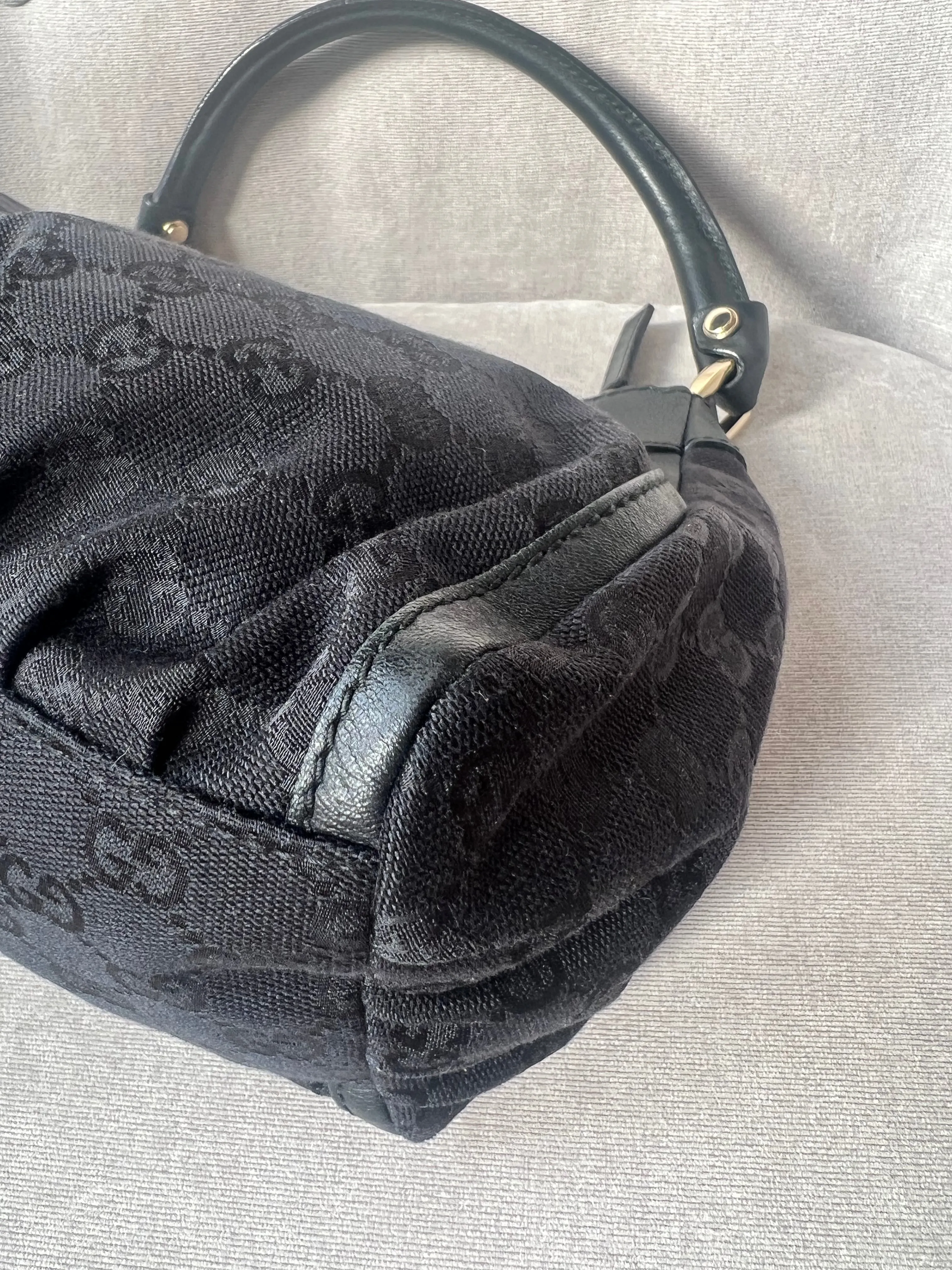 Gucci GG Canvas Small Black Abbey D Ring Hobo