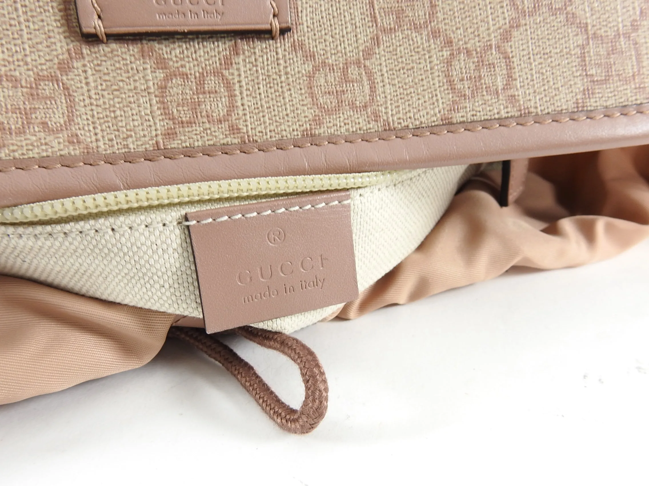 Gucci Monogram Supreme Winter Rose 246103 Backpack Bag
